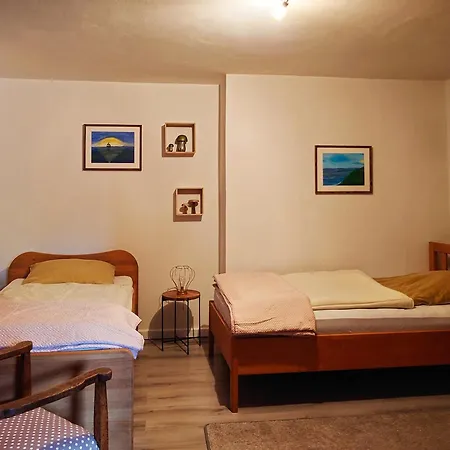 Monteurszimmer - Ruhig Schlafen * Thaden